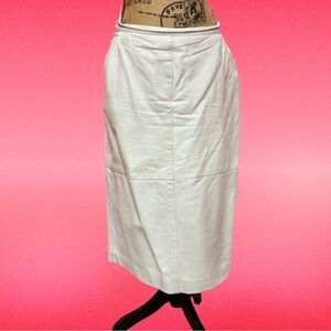 Beged-Or Vintage White Leather Skirt Size 44. Large